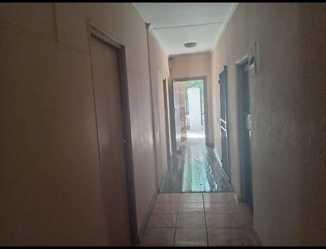 12 BEDROOM HOUSE FOR SALE IN GEDULD